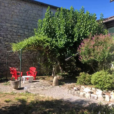 Holiday home Mas Dumas - Maison De Village En Pierre Avec Jardin Prive